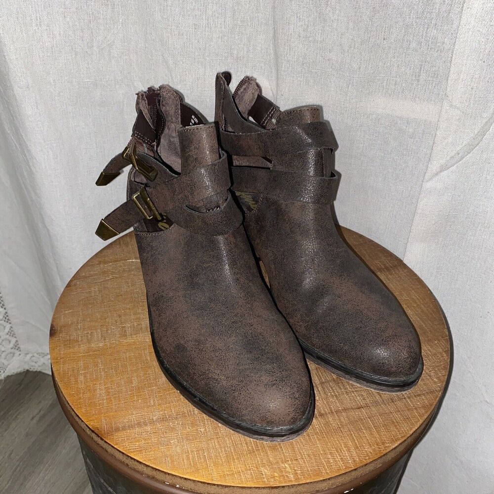 American Rag Joey Brown Strappy Buckles Ankle Boots Distressed Moto Sz. 10